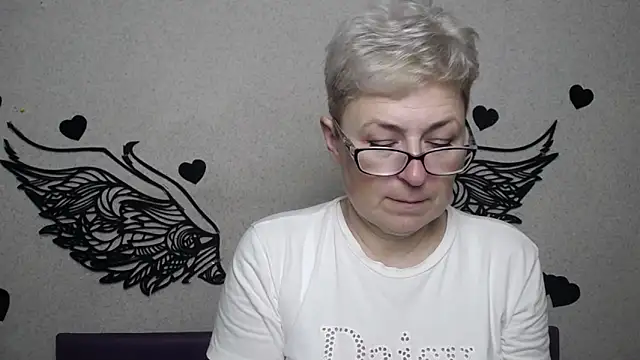 EmiliaGree online show from 17, 11, 2025