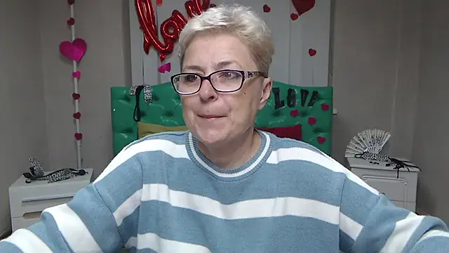 EmiliaGree online show from 21, 9, 2025