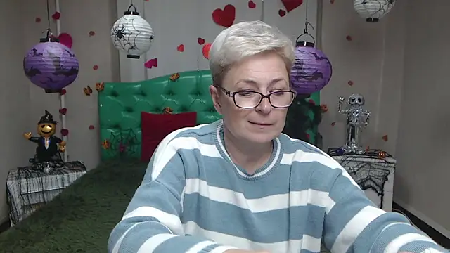 EmiliaGree online show from 27, 10, 2025