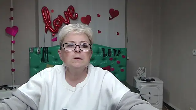 EmiliaGree online show from 3, 10, 2025