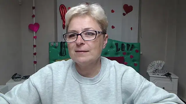 EmiliaGree online show from 5, 10, 2025