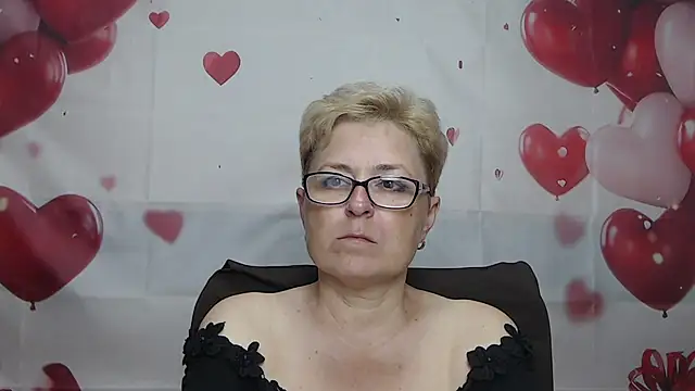 Snapshot of EmiliaGree chatting on 3, 7, 2026 EmiliaGree online show from 3, 7, 2026