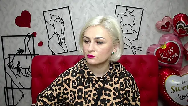 OliviaHorst online show from 5, 3, 2025