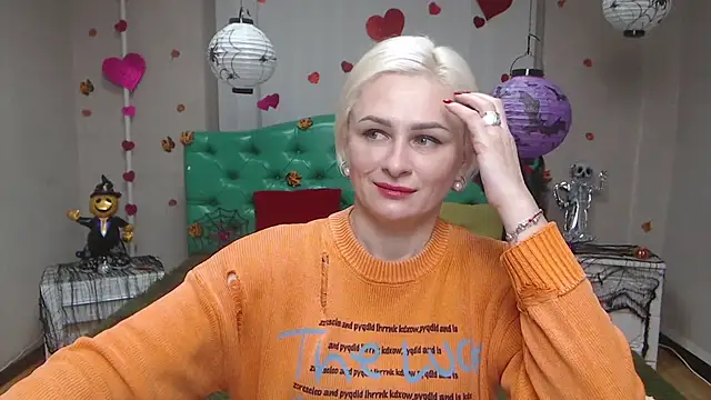 OliviaHorst online show from 6, 11, 2025