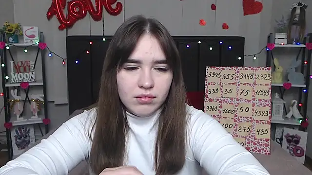 LauraHlot online show from 18, 3, 2025