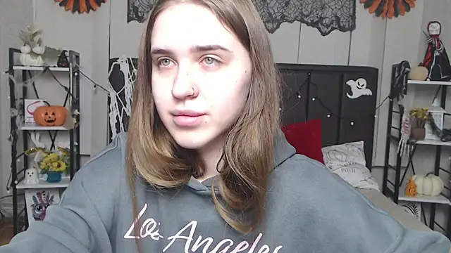 LauraHlot online show from 15, 11, 2025