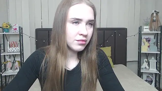 LauraHlot online show from 15, 10, 2025