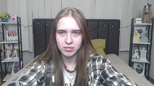 LauraHlot online show from 22, 9, 2025