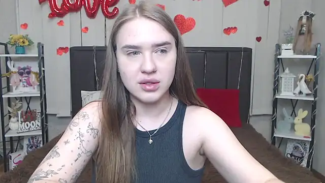 LauraHlot online show from 7, 5, 2026