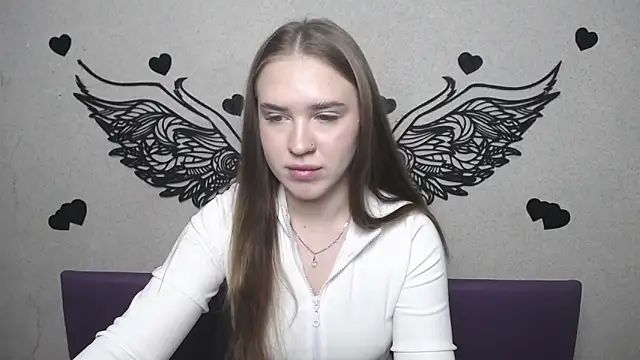 LauraHlot online show from 25, 4, 2026