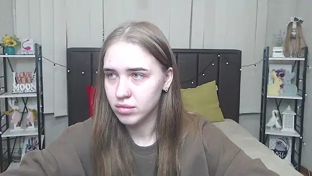 LauraHlot online show from 10, 10, 2025