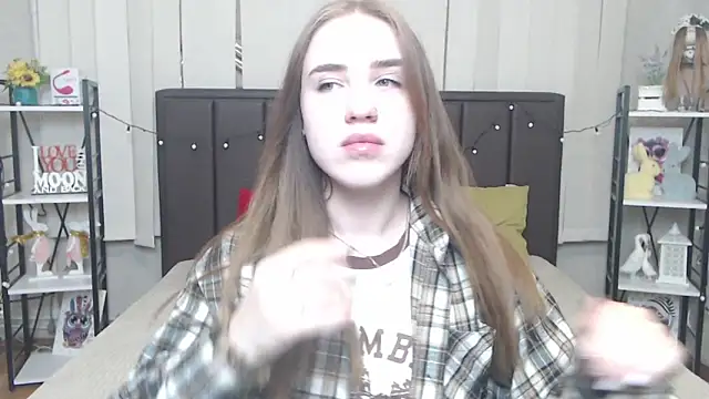 LauraHlot online show from 19, 10, 2025