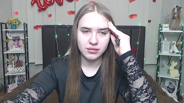 LauraHlot online show from 30, 4, 2026
