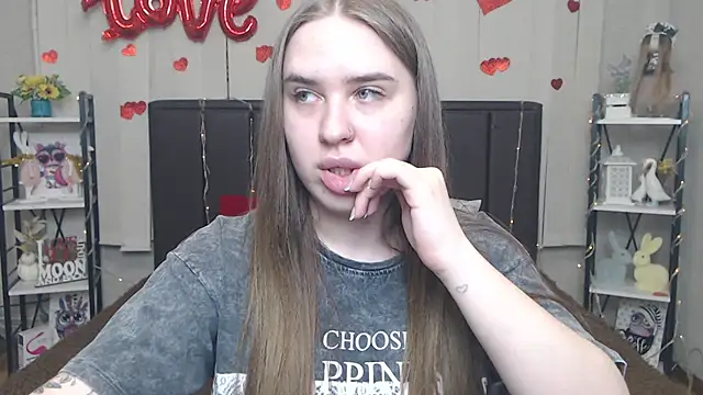 LauraHlot online show from 15, 5, 2026