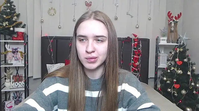 LauraHlot online show from 23, 12, 2025