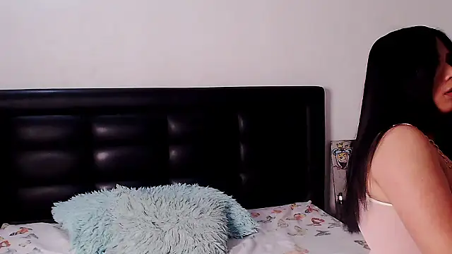 anyaadamss online show from 4, 12, 2025