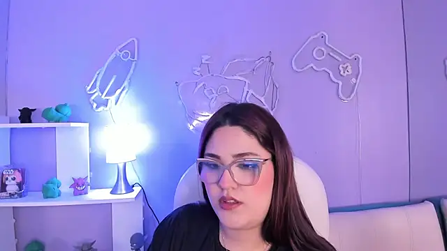 Camiila Osorio online show from 1, 12, 2025