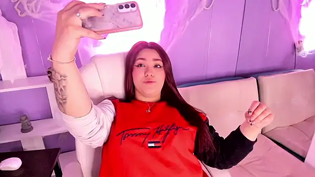 Camiila Osorio online show from 16, 10, 2025