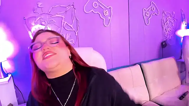 Camiila Osorio online show from 9, 1, 2026