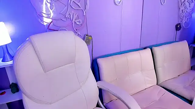 Camiila Osorio online show from 9, 2, 2026