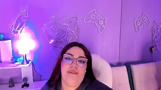 Camiila Osorio online show from 12, 11, 2025