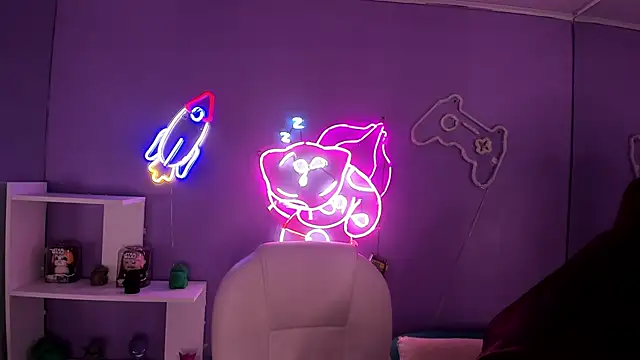 Camiila Osorio online show from 26, 9, 2025