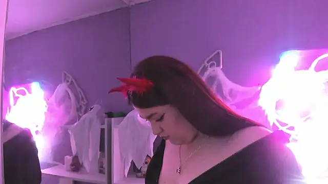 Camiila Osorio online show from 31, 10, 2025