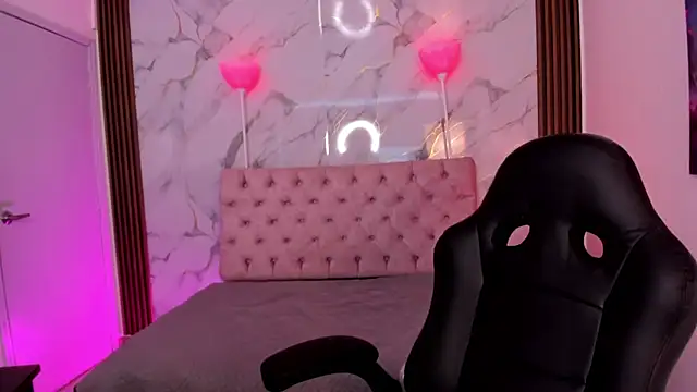 Camiila Osorio online show from 26, 3, 2026