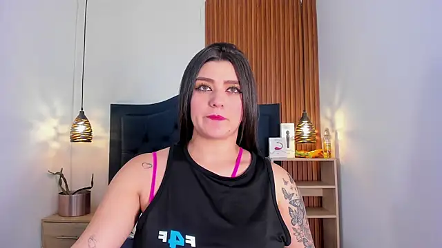 SARA STONE17 online show from 13, 10, 2025