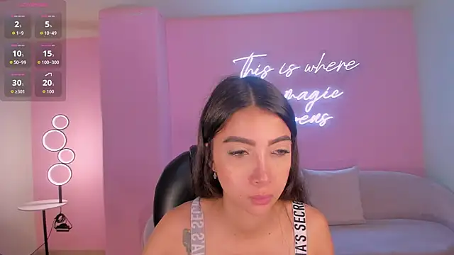 ValeriaVelvet online show from 8, 4, 2026