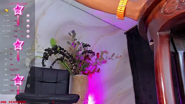 Karla-Ebony online show from 10, 9, 2025