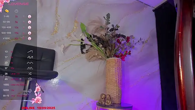 Karla-Ebony online show from 19, 9, 2025