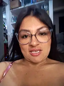 Linda Lars online show from 28, 10, 2025