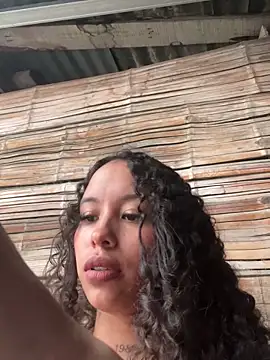 MarieLeon online show from 18, 12, 2025