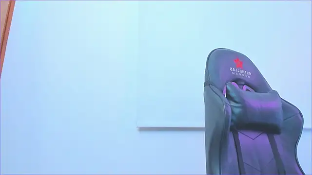 Snapshot of silvana__miller chatting on 7, 3, 2025 silvana miller online show from 7, 3, 2025