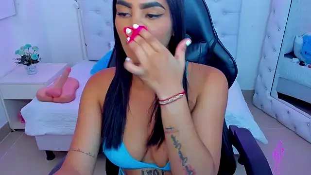 Snapshot of silvana__miller chatting on 17, 2, 2025 silvana miller online show from 17, 2, 2025