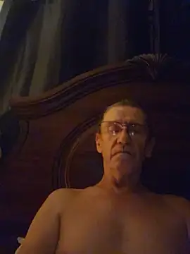 Snapshot of coolbrease10 chatting on 11, 7, 2026 coolbrease10 online show from 11, 7, 2026
