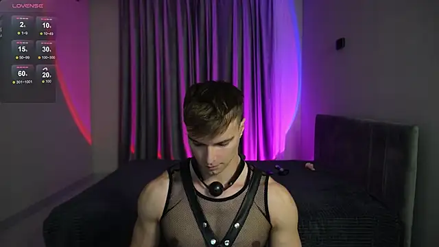 Nik Sharp online show from 7, 1, 2026