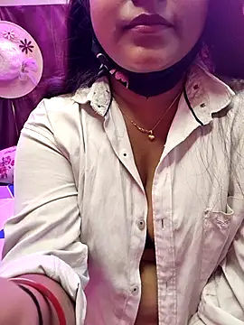 Snapshot of nisha_baby2 chatting on 26, 4, 2026 nisha baby2 online show from 26, 4, 2026