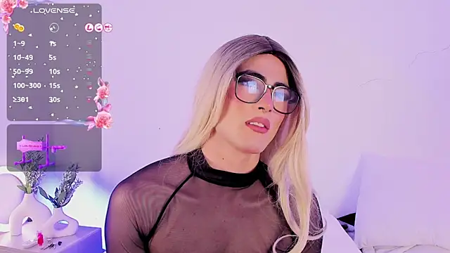 Snapshot of JESSI_NAOMI chatting on 5, 3, 2025 JESSI NAOMI online show from 5, 3, 2025