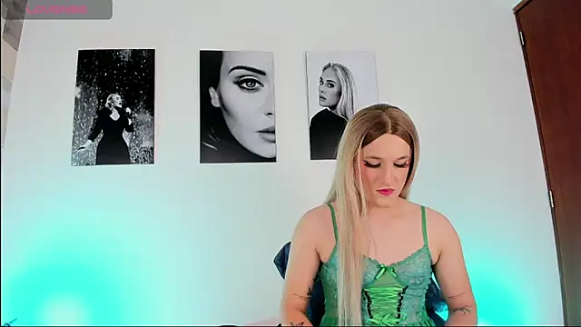 Snapshot of JESSI_NAOMI chatting on 25, 1, 2025 JESSI NAOMI online show from 25, 1, 2025