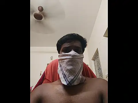 Snapshot of boy_BeardGallery chatting on 14, 10, 2025 boy BeardGallery online show from 14, 10, 2025