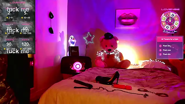 Stripgirl31 online show from 11, 2, 2025