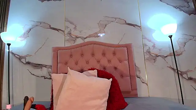 Snapshot of La_indiia chatting on 19, 2, 2026 La indiia online show from 19, 2, 2026