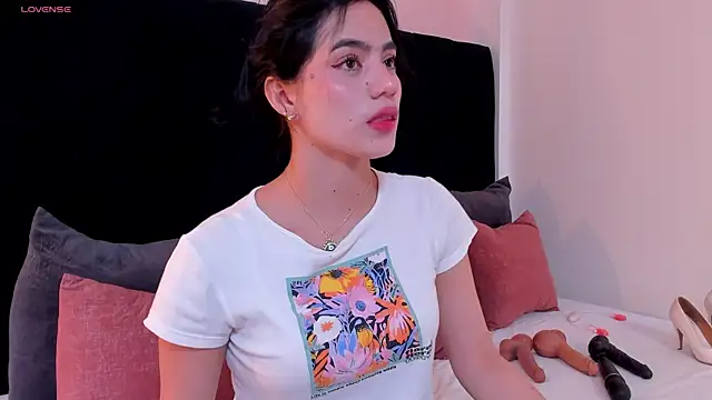 ariel jonees online show from 26, 9, 2025