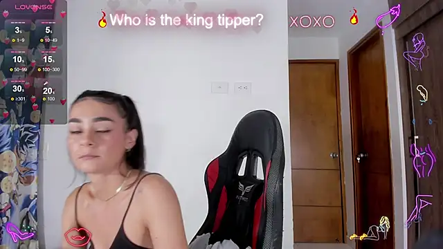 serafelle online show from 10, 3, 2025