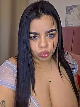 Snapshot of MiahJoness chatting on 1, 10, 2025 MiahJoness online show from 1, 10, 2025