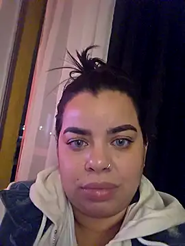 Snapshot of MiahJoness chatting on 12, 10, 2025 MiahJoness online show from 12, 10, 2025