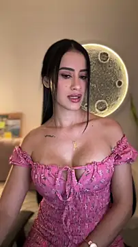Snapshot of SarahhSmitth1 chatting on 4, 5, 2026 SarahhSmitth1 online show from 4, 5, 2026