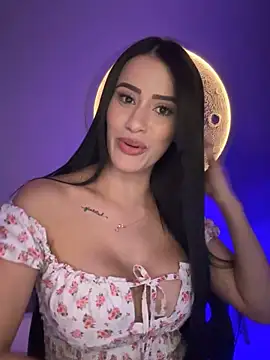 SarahhSmitth1 online show from 17, 9, 2025